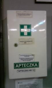 apteczka pierwszej pomocy